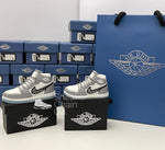 Nike Air Jordan 1 Retro High x Dior Sneaker Shoebox Design AirPod Case