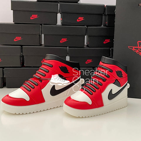 Nike Air Jordan 1 Retro High Chicago (2015) Shoe/Sneaker Design AirPod Case